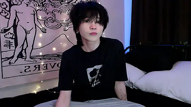 Snapshot of rennnuts chatting on 03-01-25, 11:28 rennnuts online show from 03-01-25, 11:28