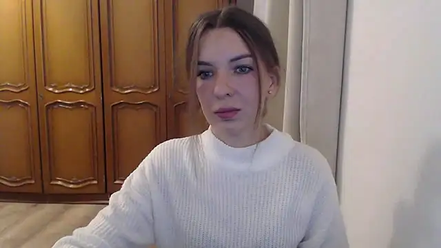 aurora lust online show from 11-13-25, 06:39