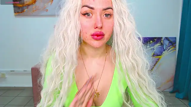 Snapshot of MissisCaty chatting on 03-13-25, 04:01 MissisCaty online show from 03-13-25, 04:01