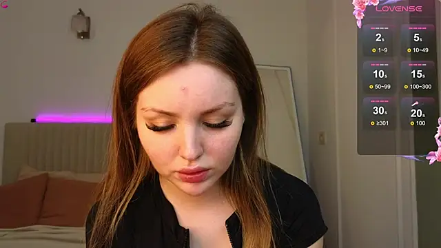 Lora Rosee online show from 09-20-25, 11:37