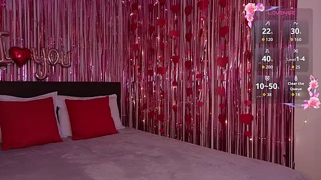 Lora Rosee online show from 04-04-26, 02:23