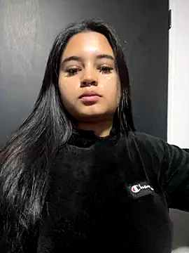  Emma whiitee  online show from 10-28-25, 12:15