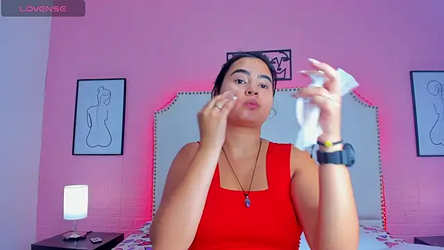  Emma whiitee  online show from 11-14-25, 01:15