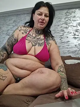 CannabisQueenn online show from 11-06-25, 07:23