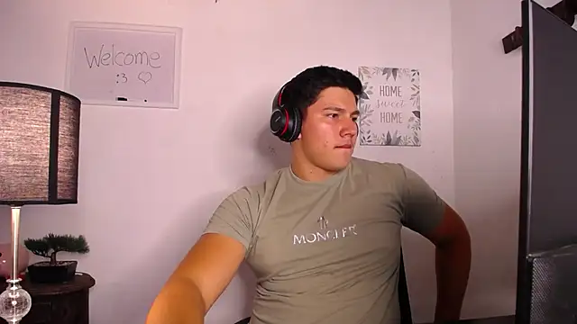 JamesCr  online show from 10-08-25, 02:46