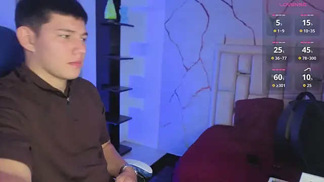 JamesCr  online show from 05-07-26, 12:19