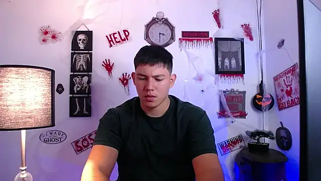 JamesCr  online show from 10-31-25, 11:18