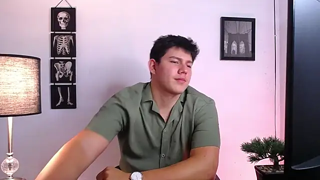 JamesCr  online show from 10-23-25, 02:21