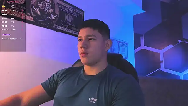 JamesCr  online show from 09-13-25, 02:55