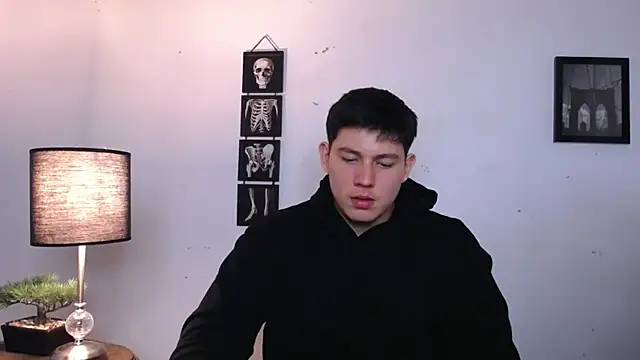 JamesCr  online show from 11-22-25, 01:48