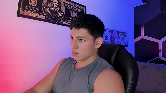 JamesCr  online show from 09-30-25, 03:01