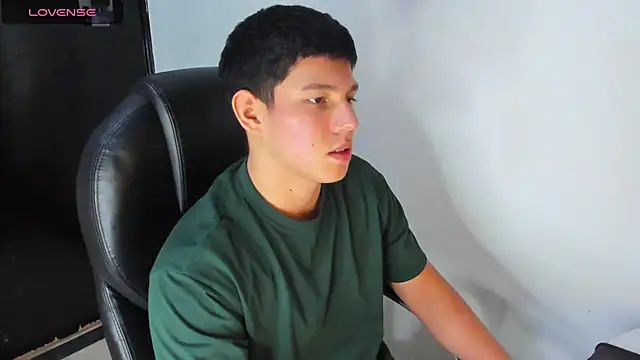 JamesCr  online show from 03-23-25, 08:15