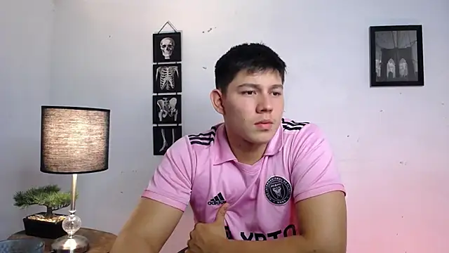 JamesCr  online show from 11-12-25, 12:37