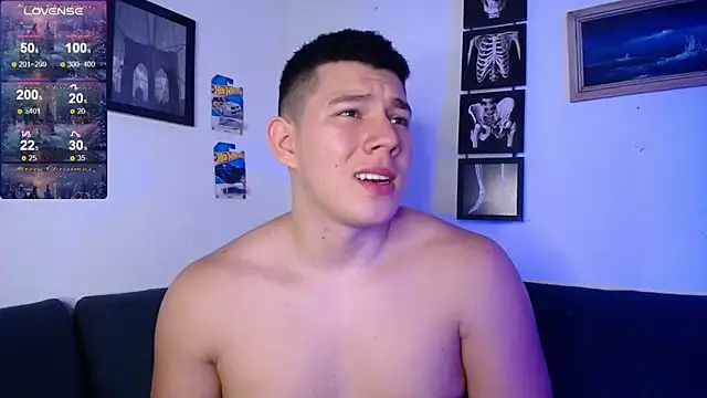 JamesCr  online show from 12-19-25, 02:41