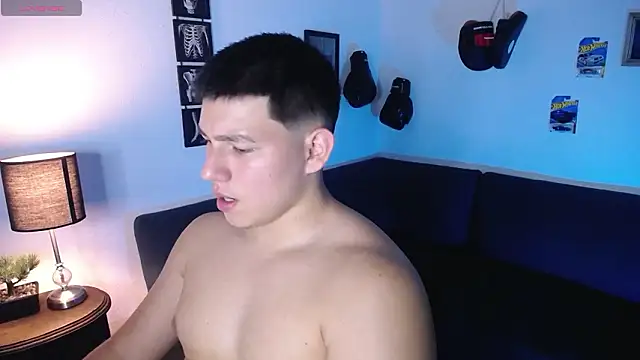 JamesCr  online show from 03-05-26, 11:21