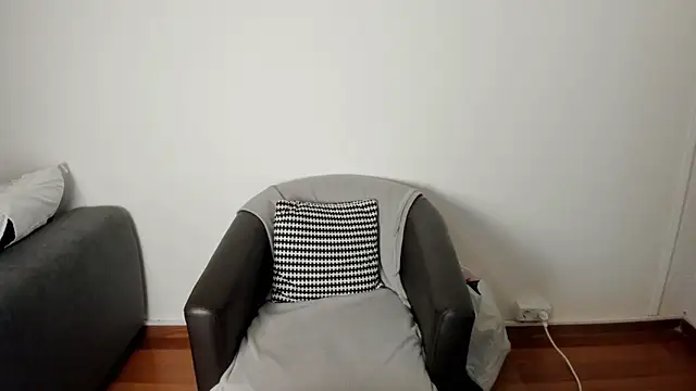 NicoleKatee online show from 12-16-25, 01:59