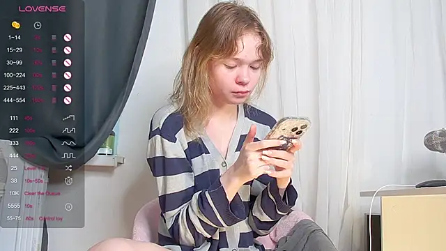 Kellybbface online show from 07-16-26, 04:31