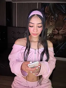 TayylorSexx online show from 02-06-26, 05:03