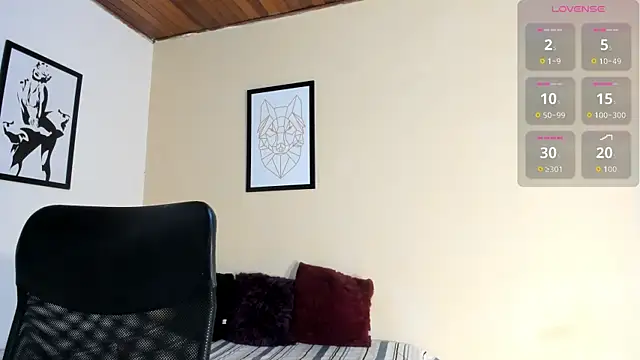 Violetta 0 online show from 04-14-26, 12:43