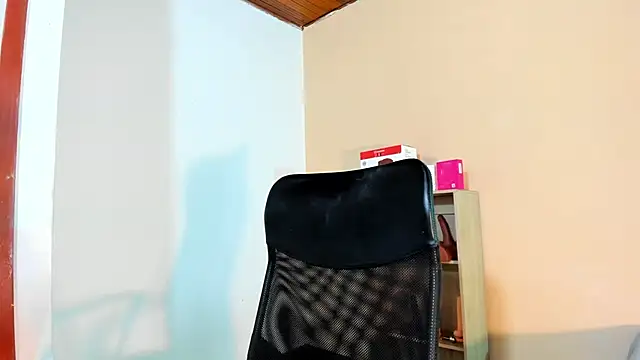 Violetta 0 online show from 03-03-26, 12:23