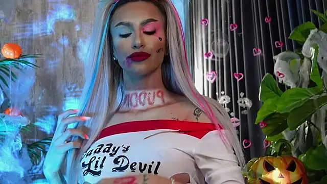 KarlaBart online show from 10-31-25, 08:16