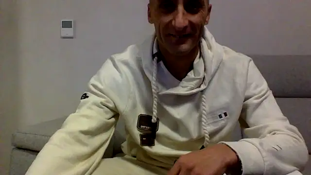 ANGELSANTAMARIA- online show from 10-07-25, 10:55