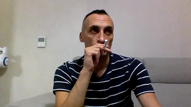 ANGELSANTAMARIA- online show from 10-05-25, 04:25