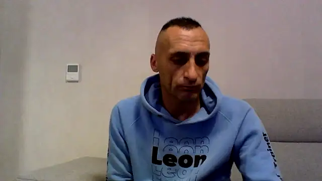 ANGELSANTAMARIA- online show from 10-10-25, 12:00