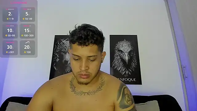 Snapshot of JohanSmith chatting on 11-08-25, 08:34 JohanSmith online show from 11-08-25, 08:34