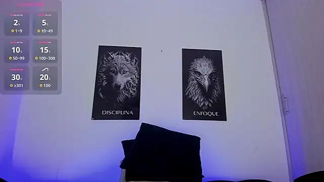 Snapshot of JohanSmith chatting on 12-01-25, 12:22 JohanSmith online show from 12-01-25, 12:22