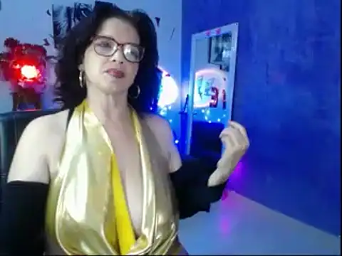 Snapshot of sarasmith3 chatting on 02-25-25, 12:14 sarasmith3 online show from 02-25-25, 12:14