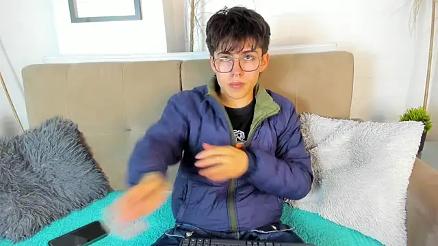 PepperTwink online show from 03-21-25, 01:12