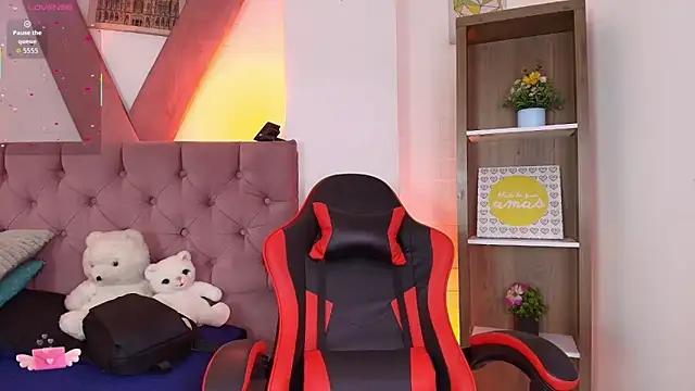 Snapshot of PepperTwink chatting on 02-25-26, 04:29 PepperTwink online show from 02-25-26, 04:29