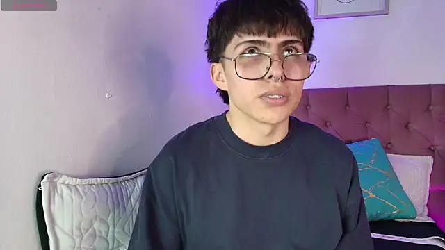 PepperTwink online show from 10-13-25, 04:30