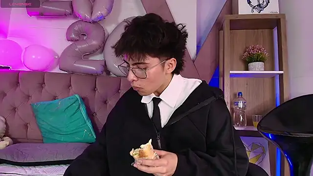 Snapshot of PepperTwink chatting on 01-16-26, 04:33 PepperTwink online show from 01-16-26, 04:33