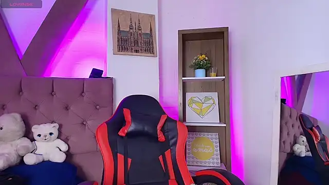 PepperTwink online show from 03-25-26, 04:17