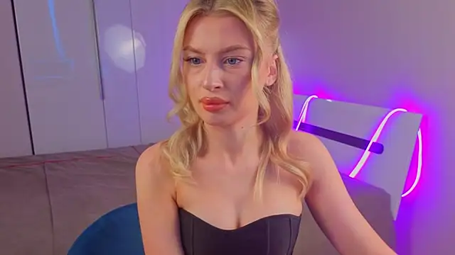 AnitaLamb online show from 10-19-25, 05:21