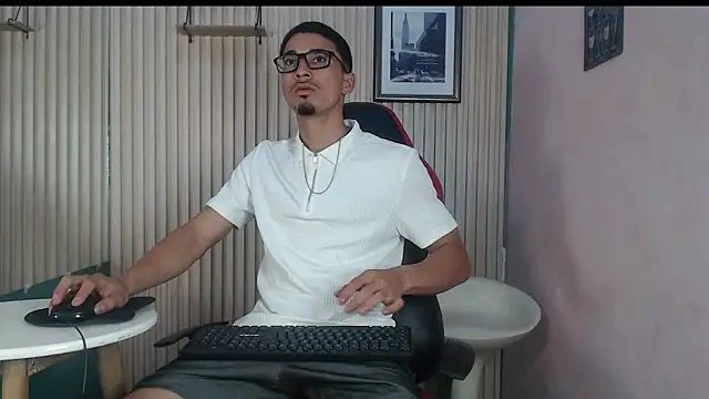 Becker2  online show from 12-18-25, 11:52