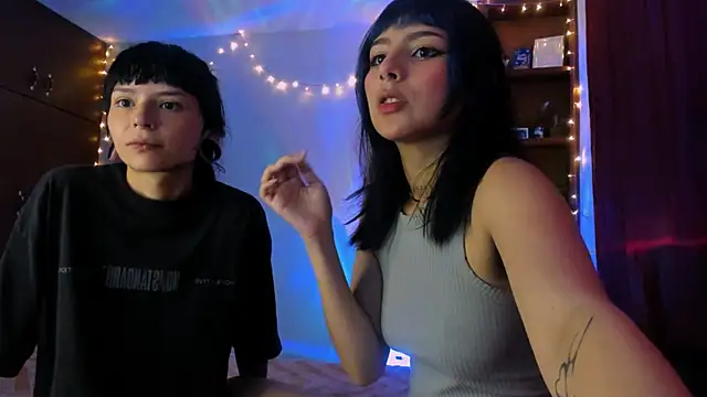 Snapshot of mavimist__ chatting on 01-18-26, 10:13 mavimist online show from 01-18-26, 10:13