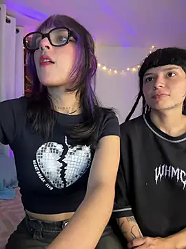 Snapshot of mavimist__ chatting on 03-15-26, 01:56 mavimist online show from 03-15-26, 01:56