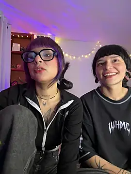 Snapshot of mavimist__ chatting on 03-15-26, 10:39 mavimist online show from 03-15-26, 10:39