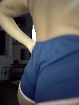 yannaluuxehot online show from 03-22-25, 06:33