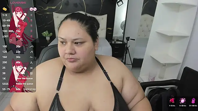 Aaliyah11 online show from 01-09-26, 02:18