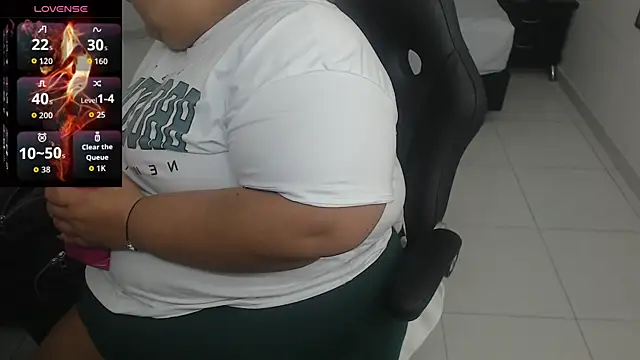 Aaliyah11 online show from 10-30-25, 12:53