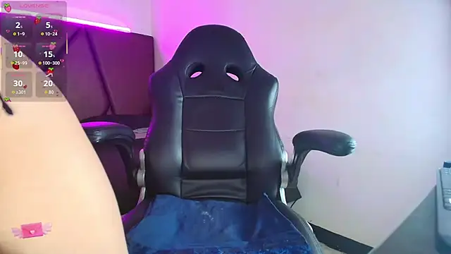 Nikkenyx online show from 12-16-25, 03:44