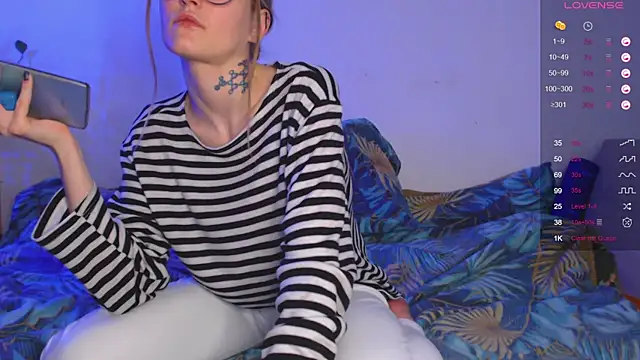 Miss lionheart online show from 03-04-25, 05:42