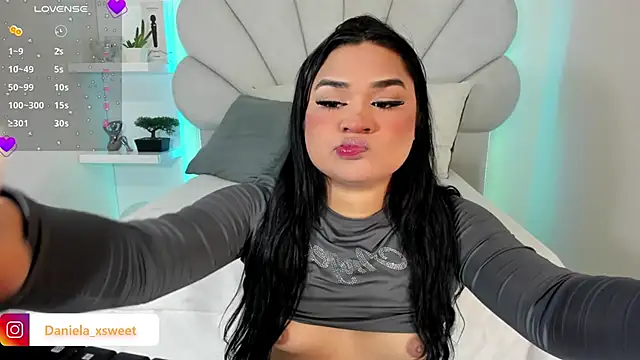 Snapshot of Danielaangelina chatting on 02-03-26, 05:16 Danielaangelina online show from 02-03-26, 05:16