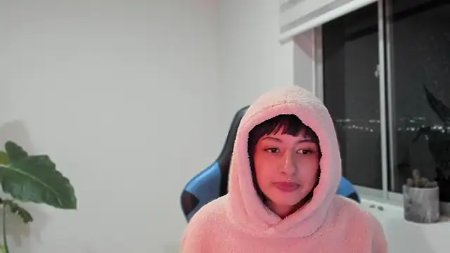 Snapshot of ggor4w33 chatting on 09-10-25, 09:19 ggor4w33 online show from 09-10-25, 09:19