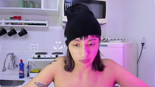 ggor4w33 online show from 10-31-25, 12:51