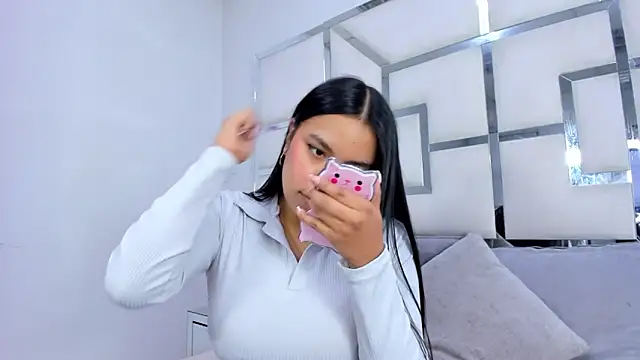 ZoeWan69 online show from 11-01-25, 11:37